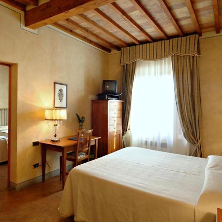 B&B Palazzo Al Torrione San Gimignano Exterior photo